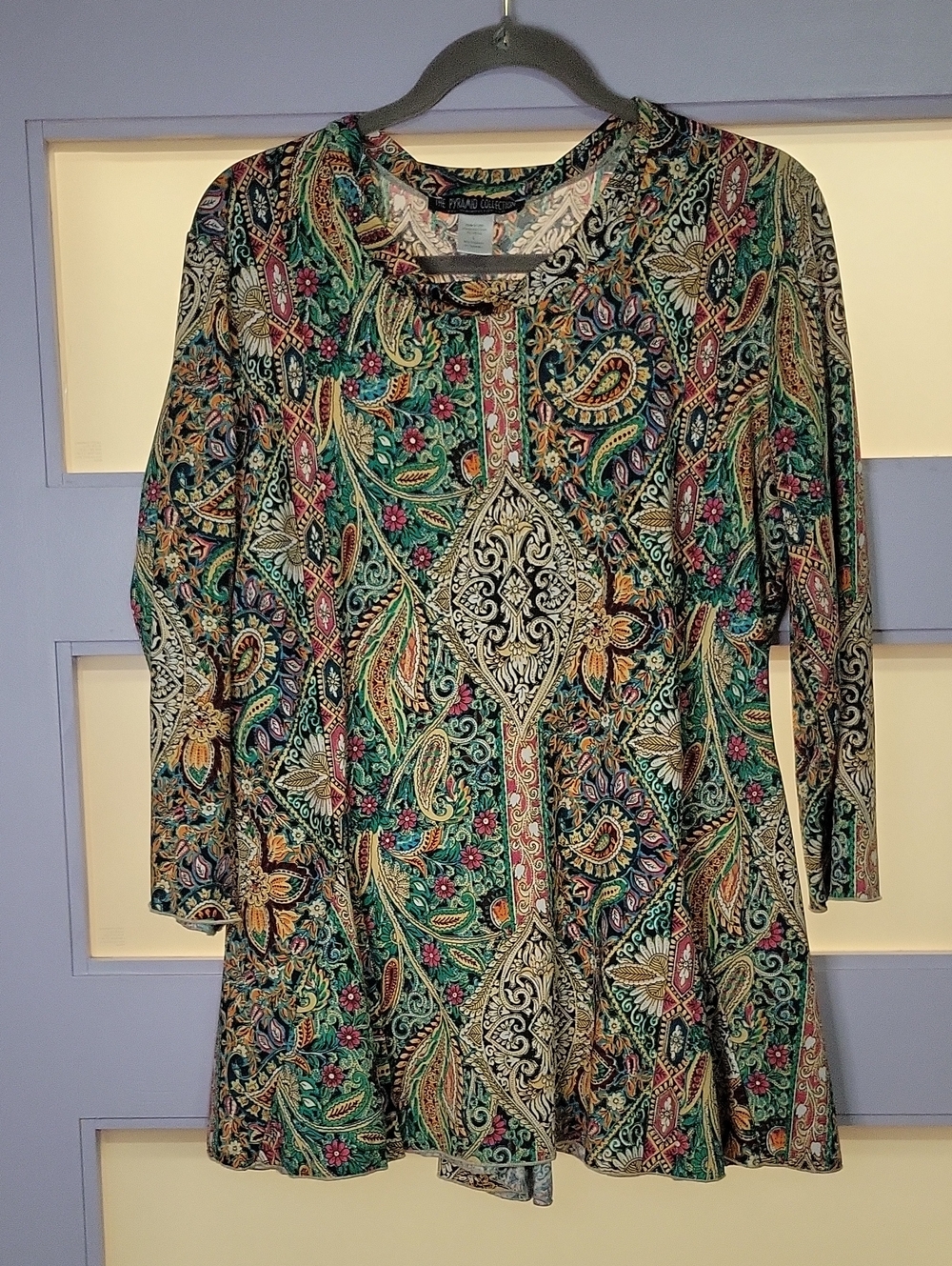 The Pyramid Collection Paisley Tunic Top - Green Multi